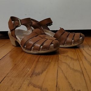 Dansko fisherman sandals 37